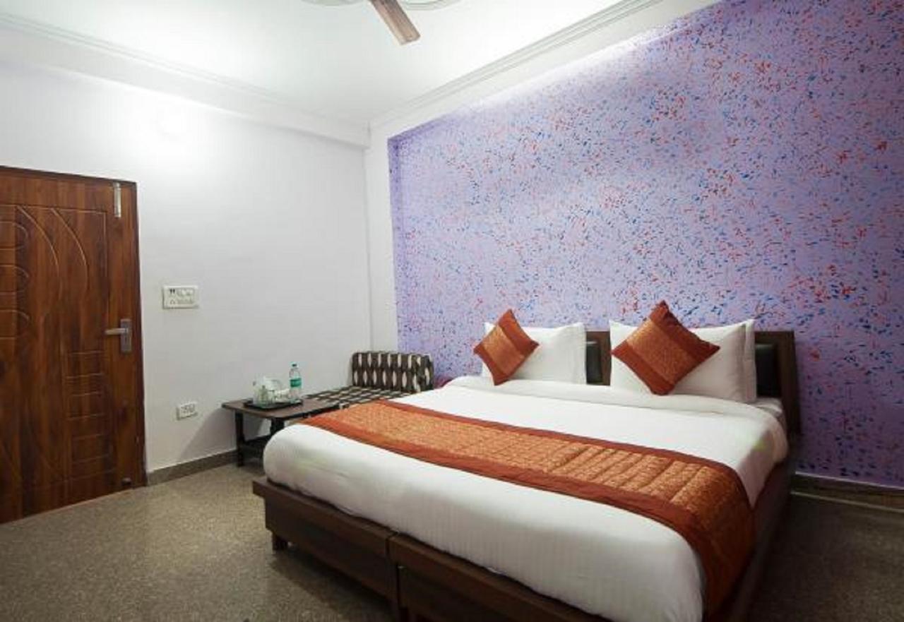 Airport Hotel Green Heights Нью-Дели Экстерьер фото