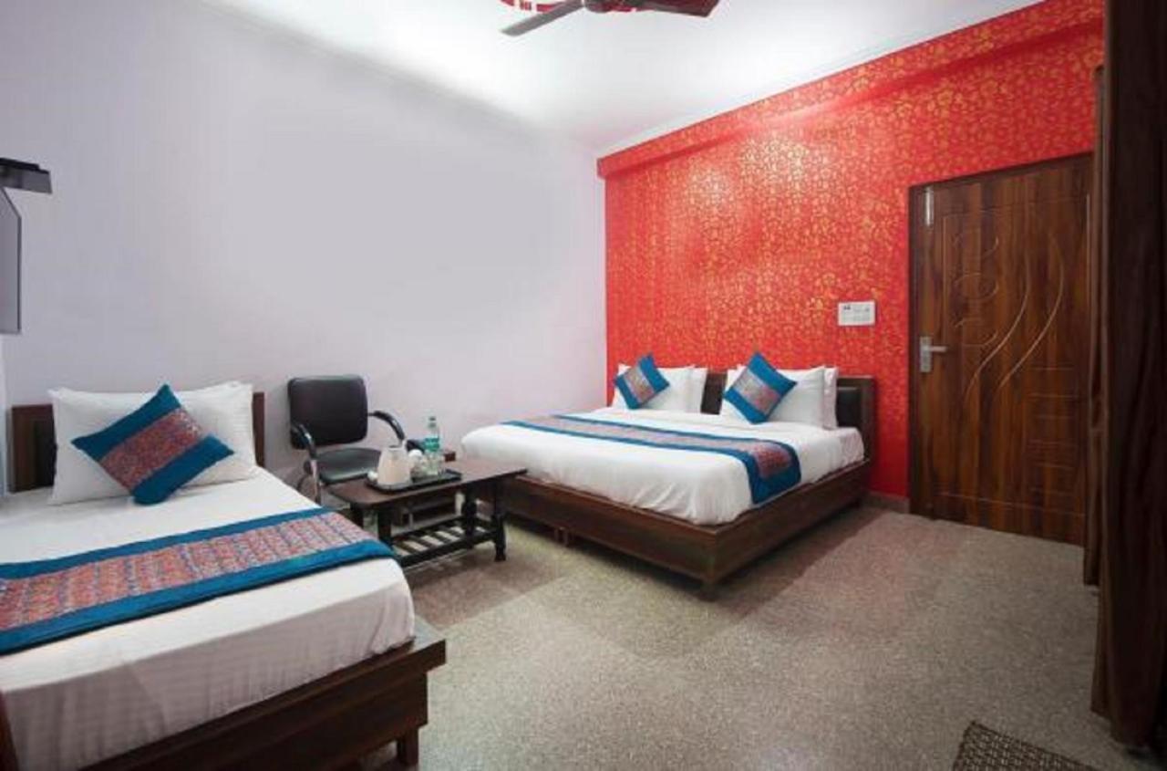 Airport Hotel Green Heights Нью-Дели Экстерьер фото